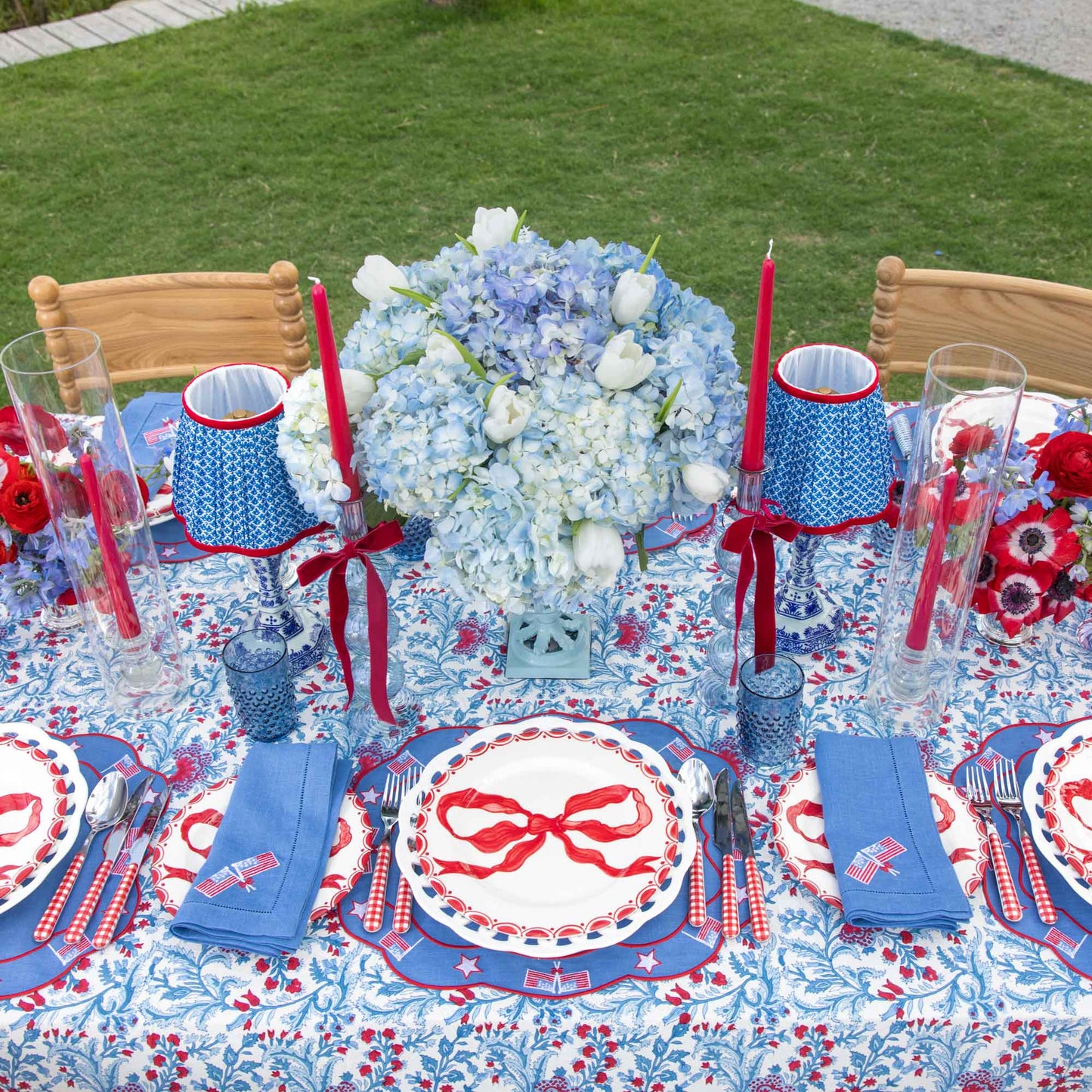 Camille Azure Red Ribboned Candlescape