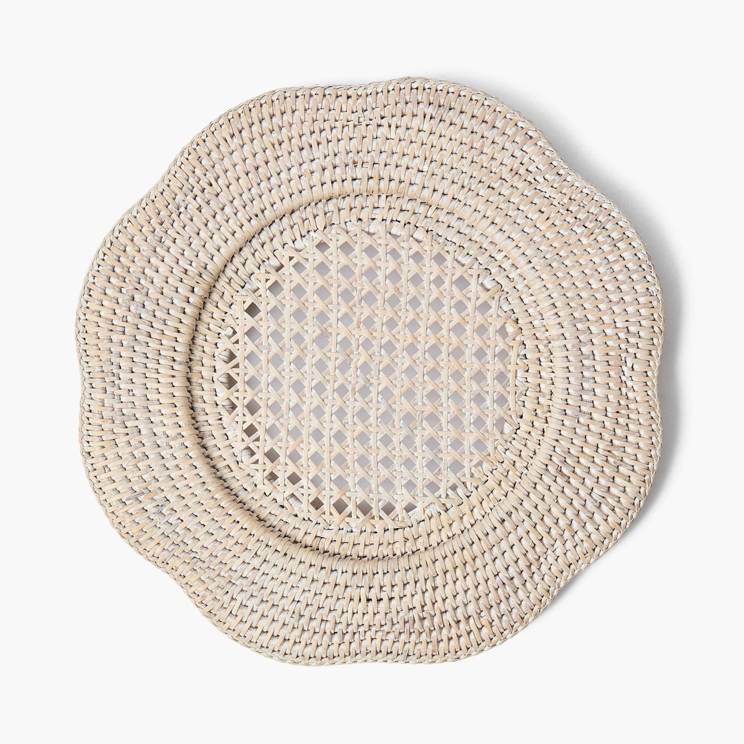 Piatti da portata in rattan smerlato naturale (set da 4)