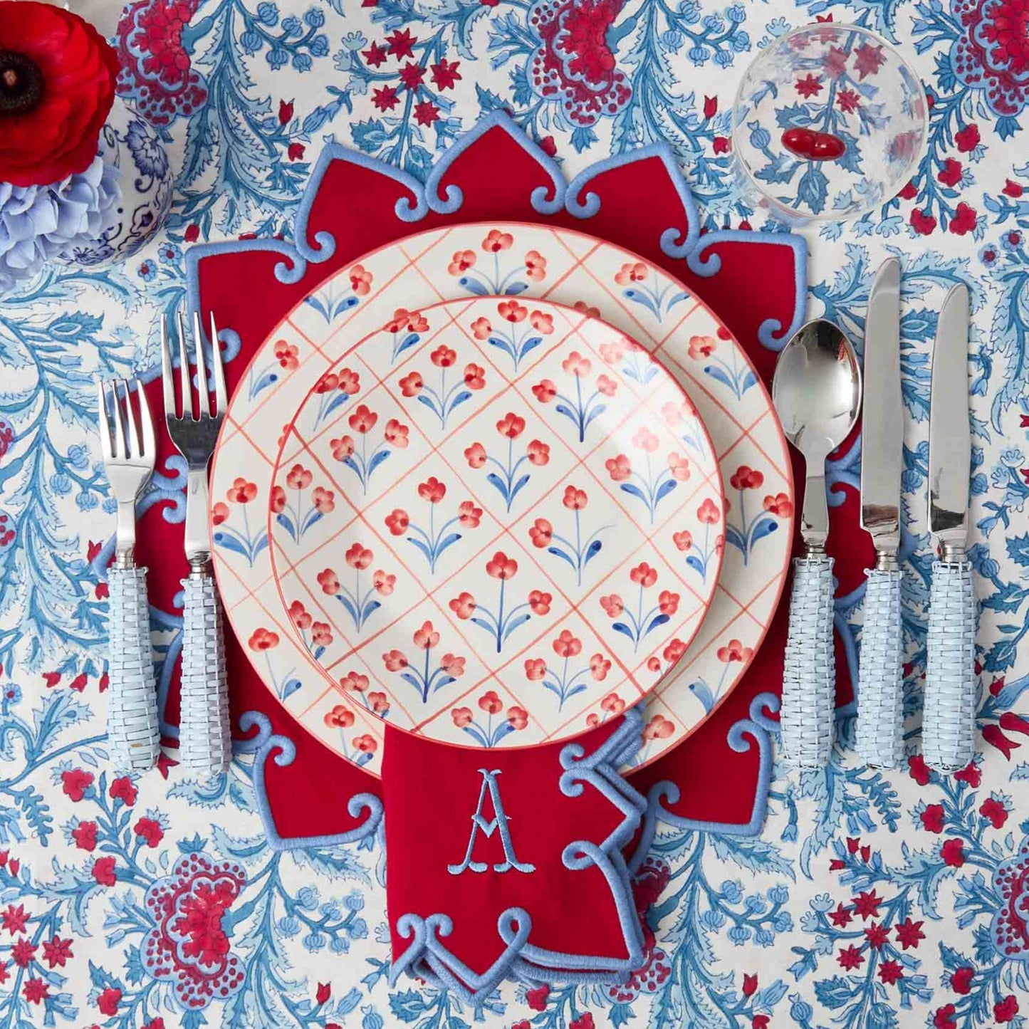 Piatti da portata e da antipasto con motivo floreale blu e rosso (set da 8)