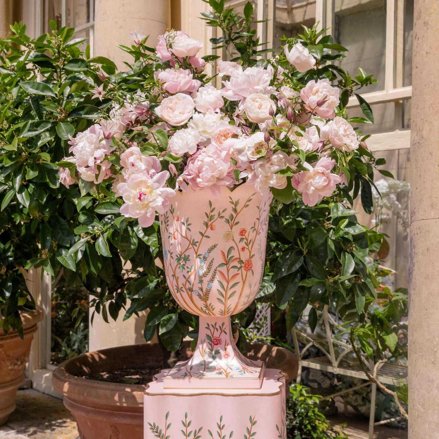 Urna in stile chinoiserie rosa Tole