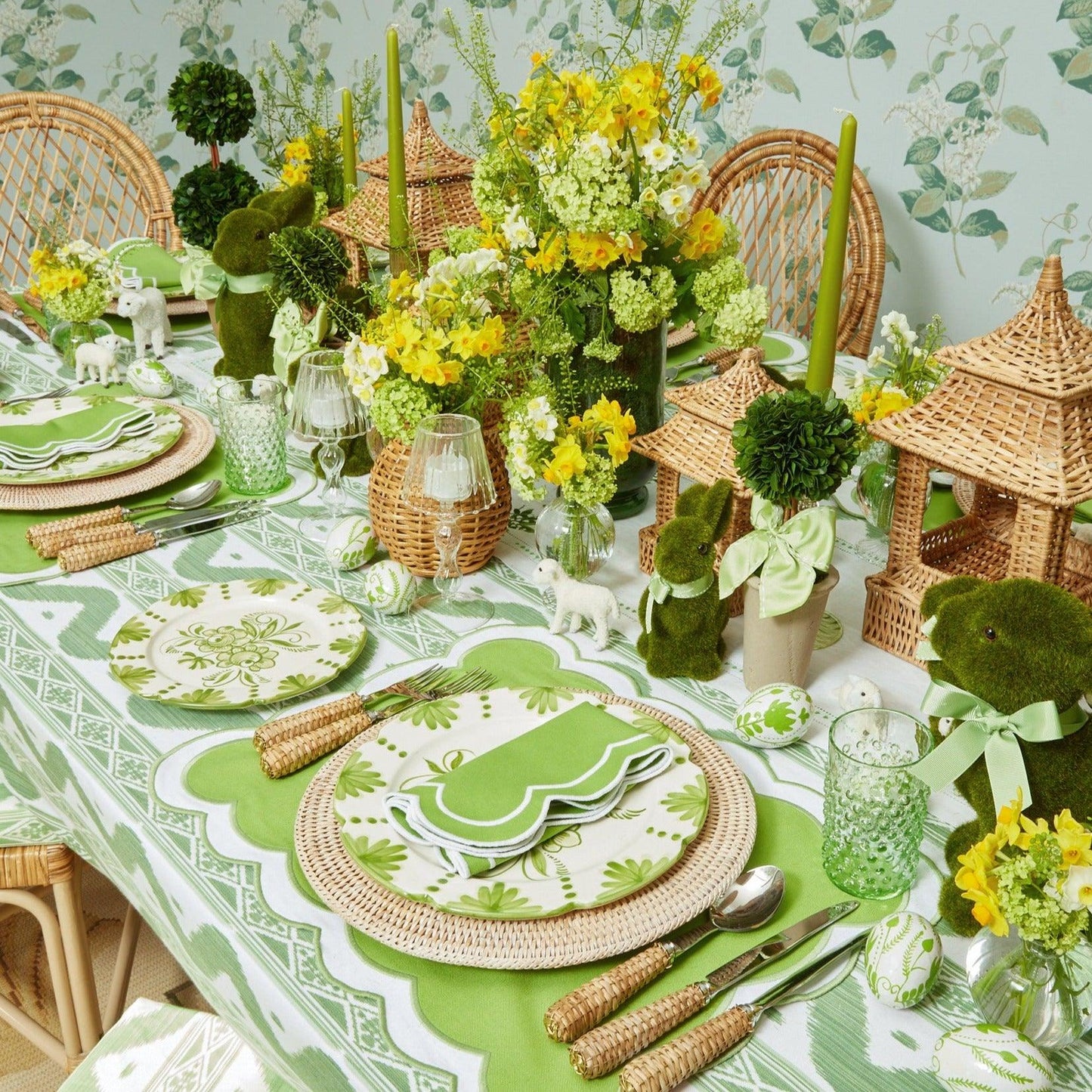 Palla di bosso in vaso con fiocco verde (coppia)
