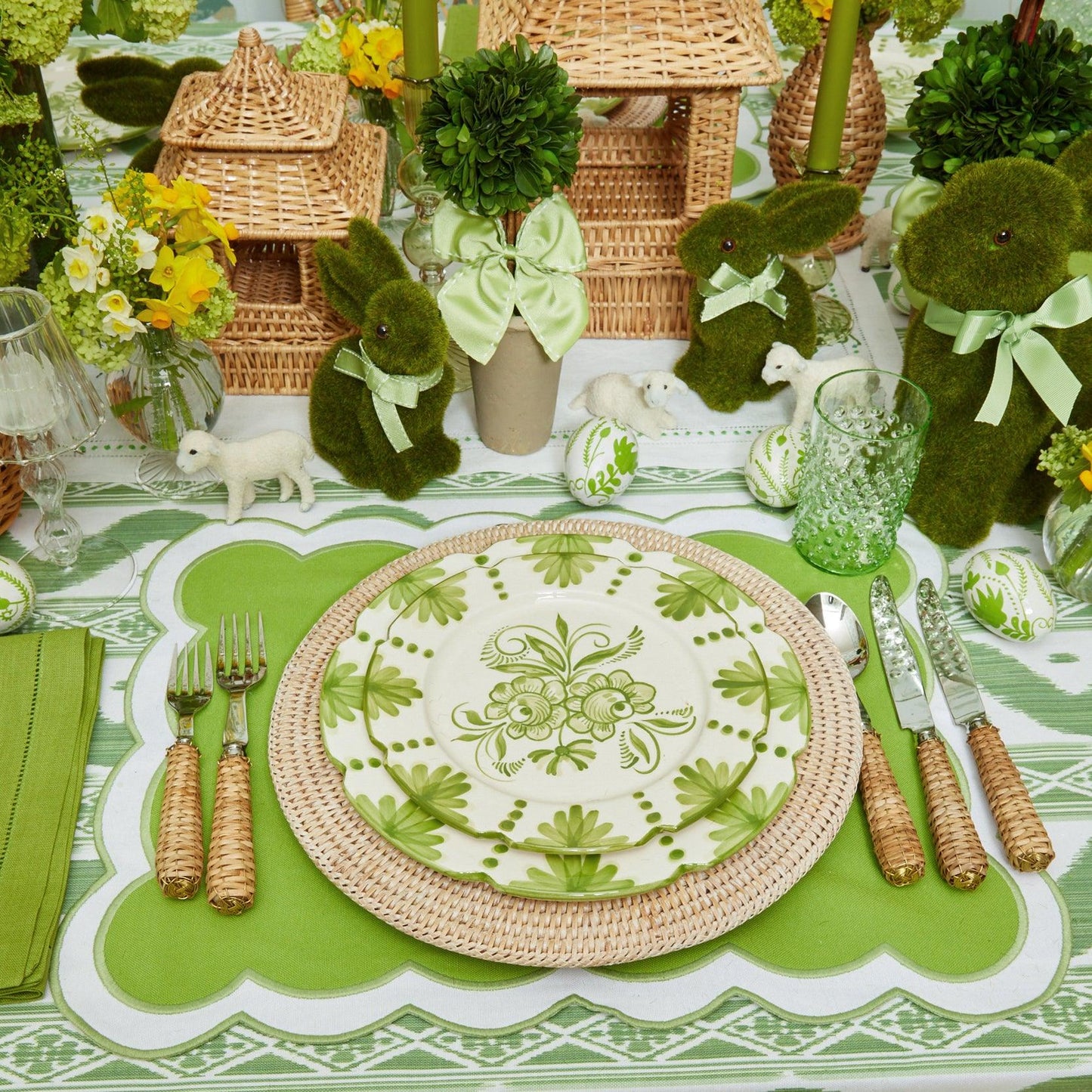 Palla di bosso in vaso con fiocco verde (coppia)