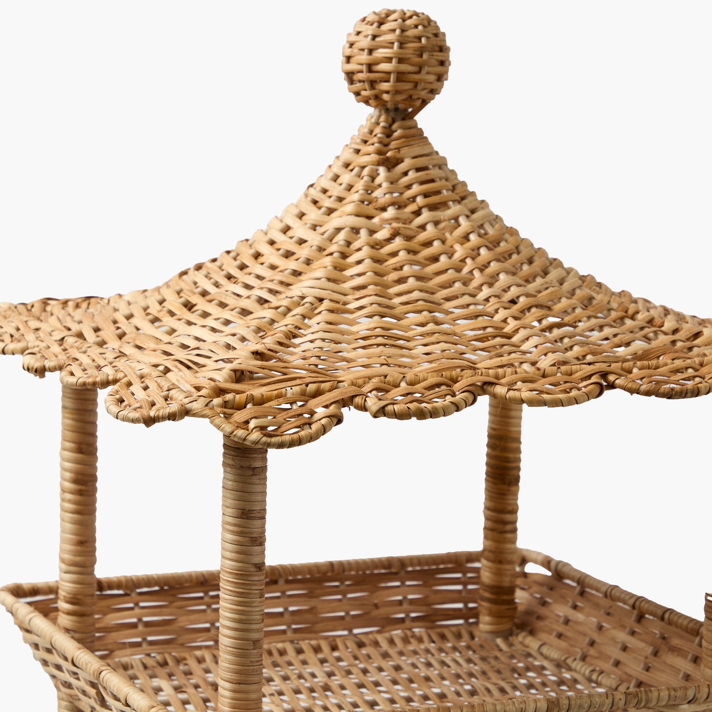 Supporto pagoda a tre livelli in rattan