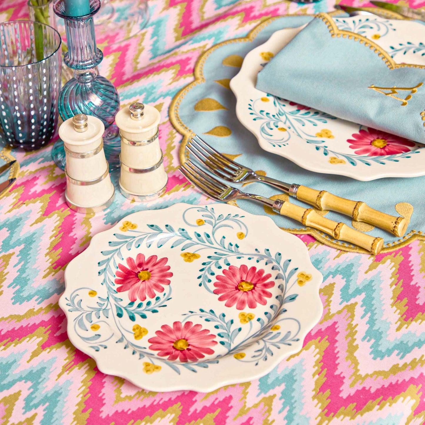 Piattini per antipasti con fiori rosa (set da 4)