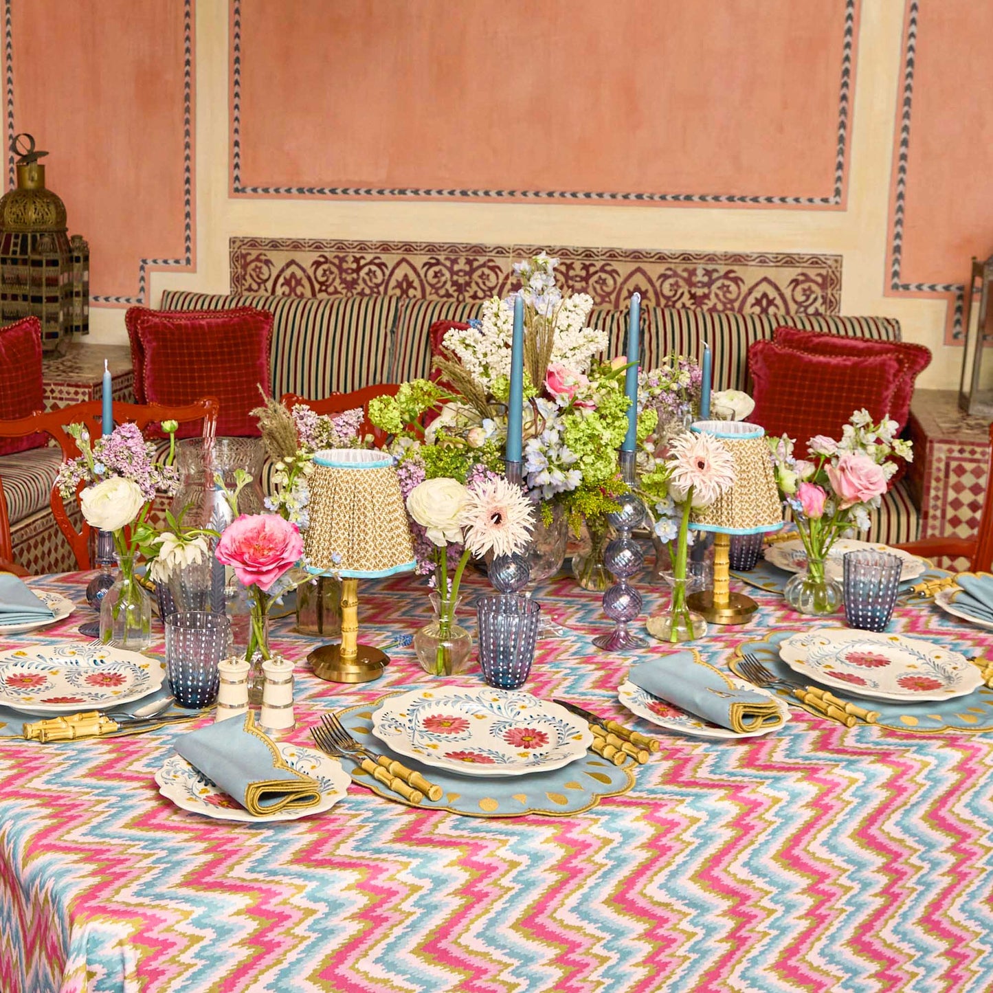Piatti da portata con fiori rosa (set da 4)