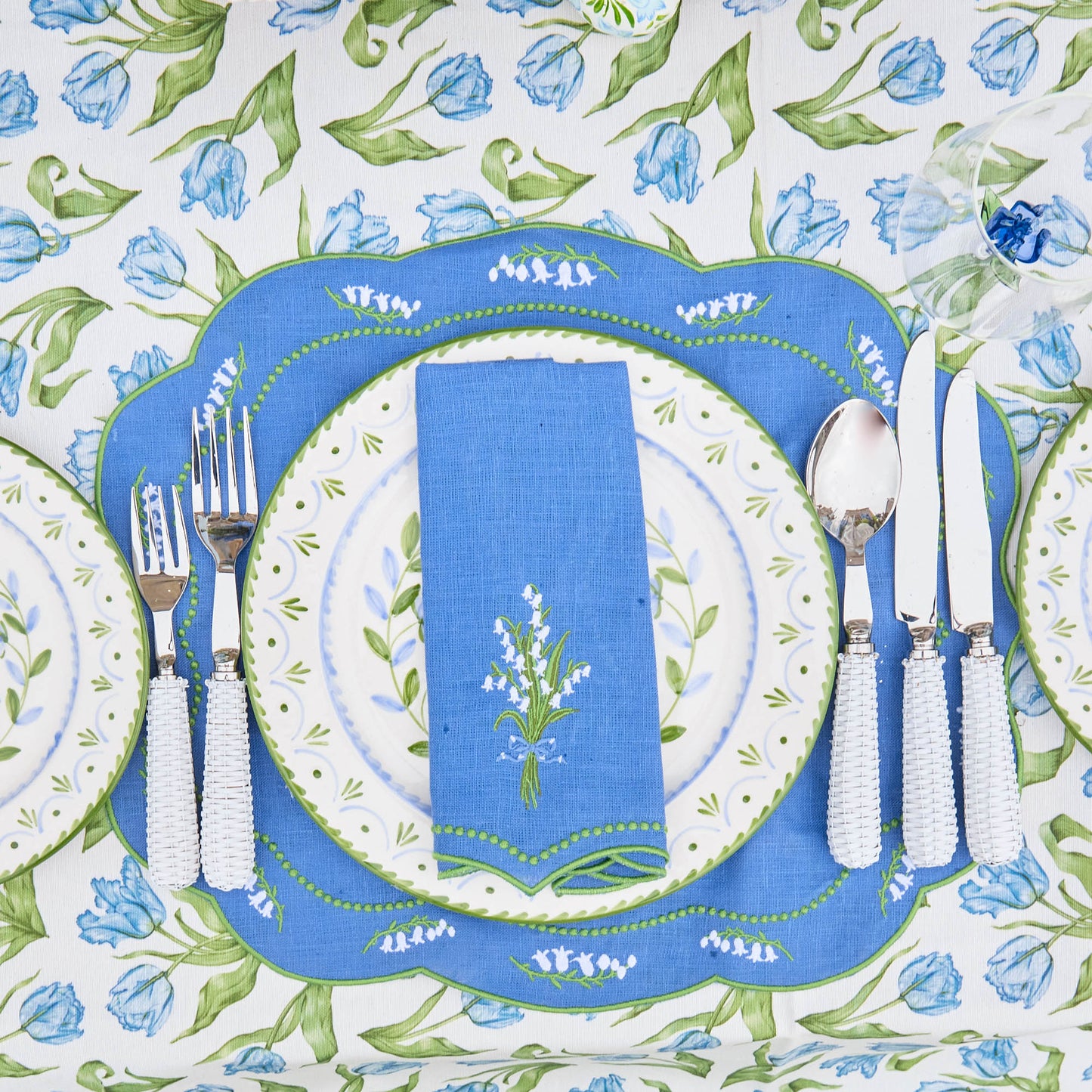 Tovagliette e tovaglioli in lino blu Lily of the Valley (set da 4)