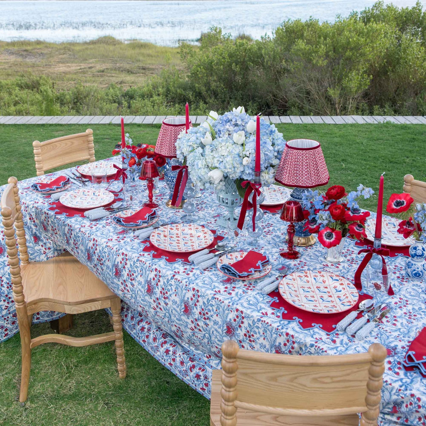 Camille Azure Red Ribboned Candlescape