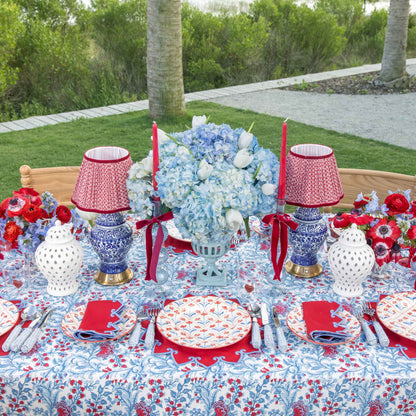 Piatti di partenza con traliccio floreale blu e rosso (set da 4)