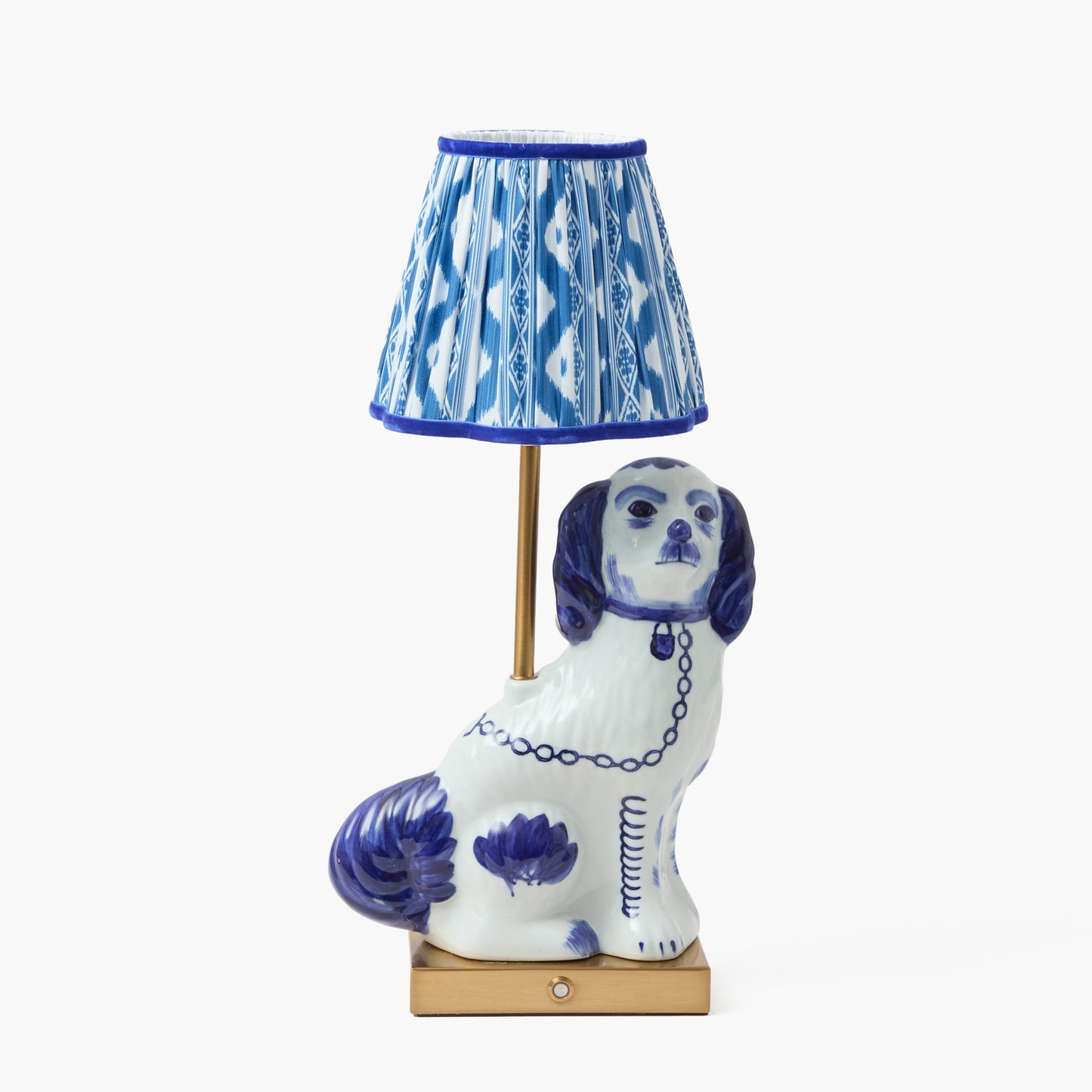 Lampada ricaricabile per cani Staffordshire con paralume in ikat color cobalto (coppia)