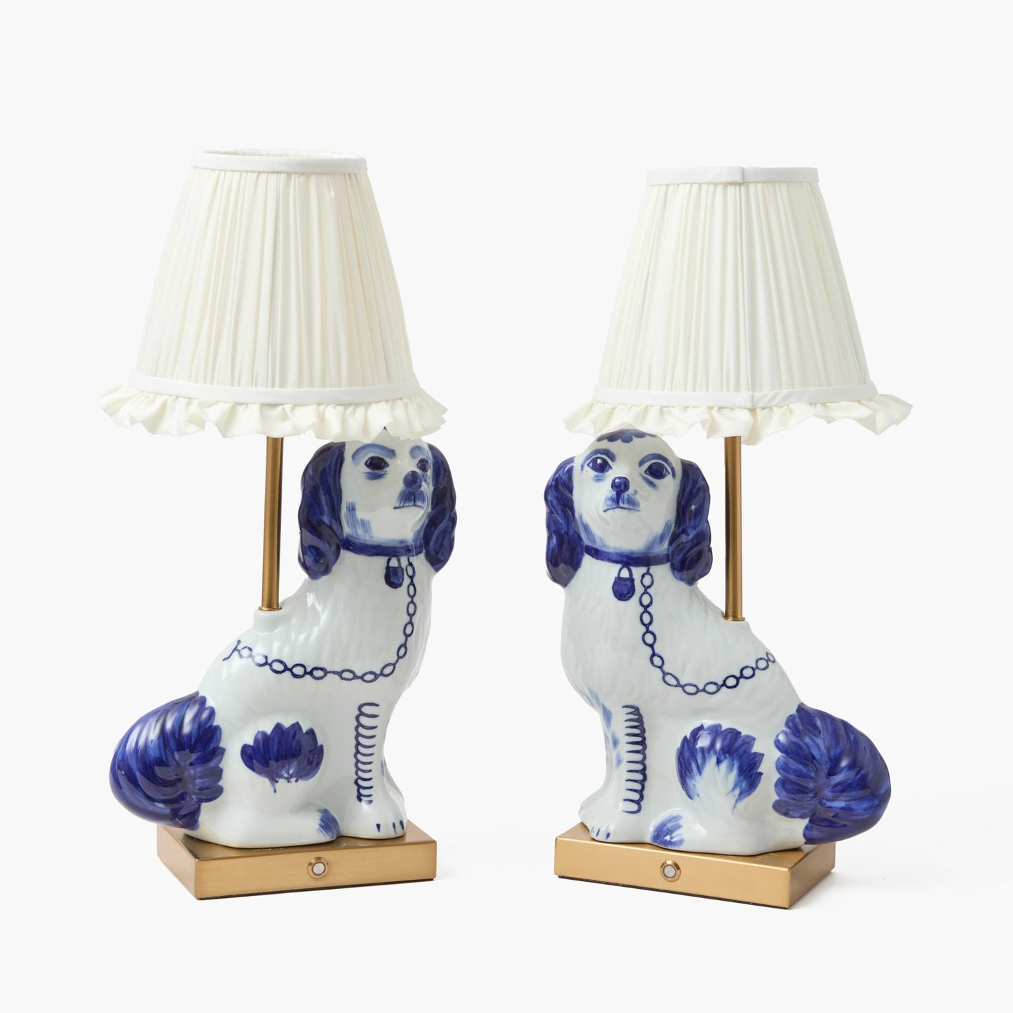 Lampada ricaricabile per cani Staffordshire (rivolta a sinistra)