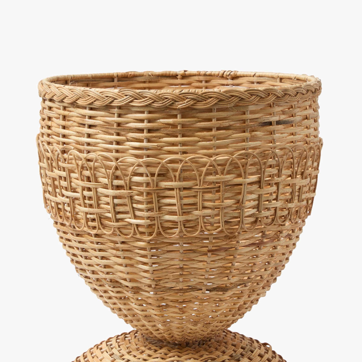 Fioriera intrecciata in rattan