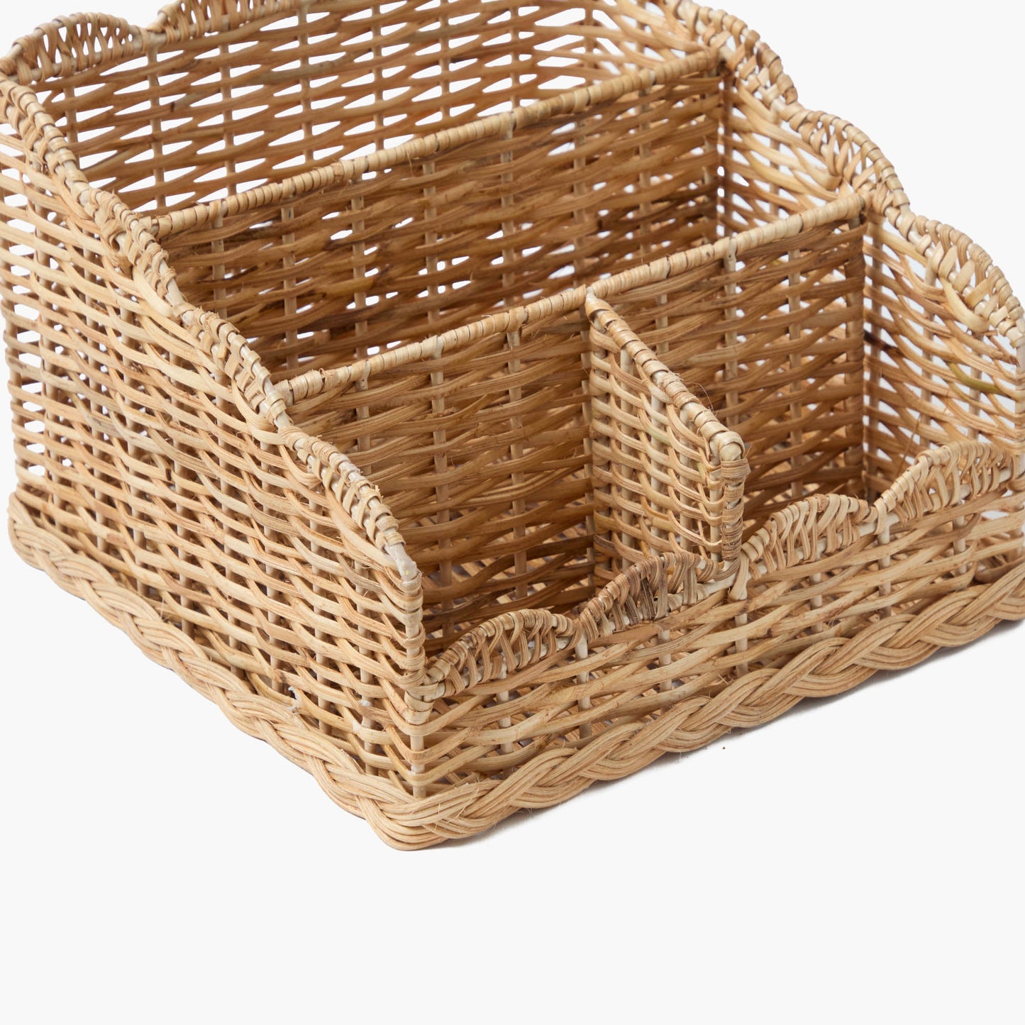Porta lettere intrecciato in rattan