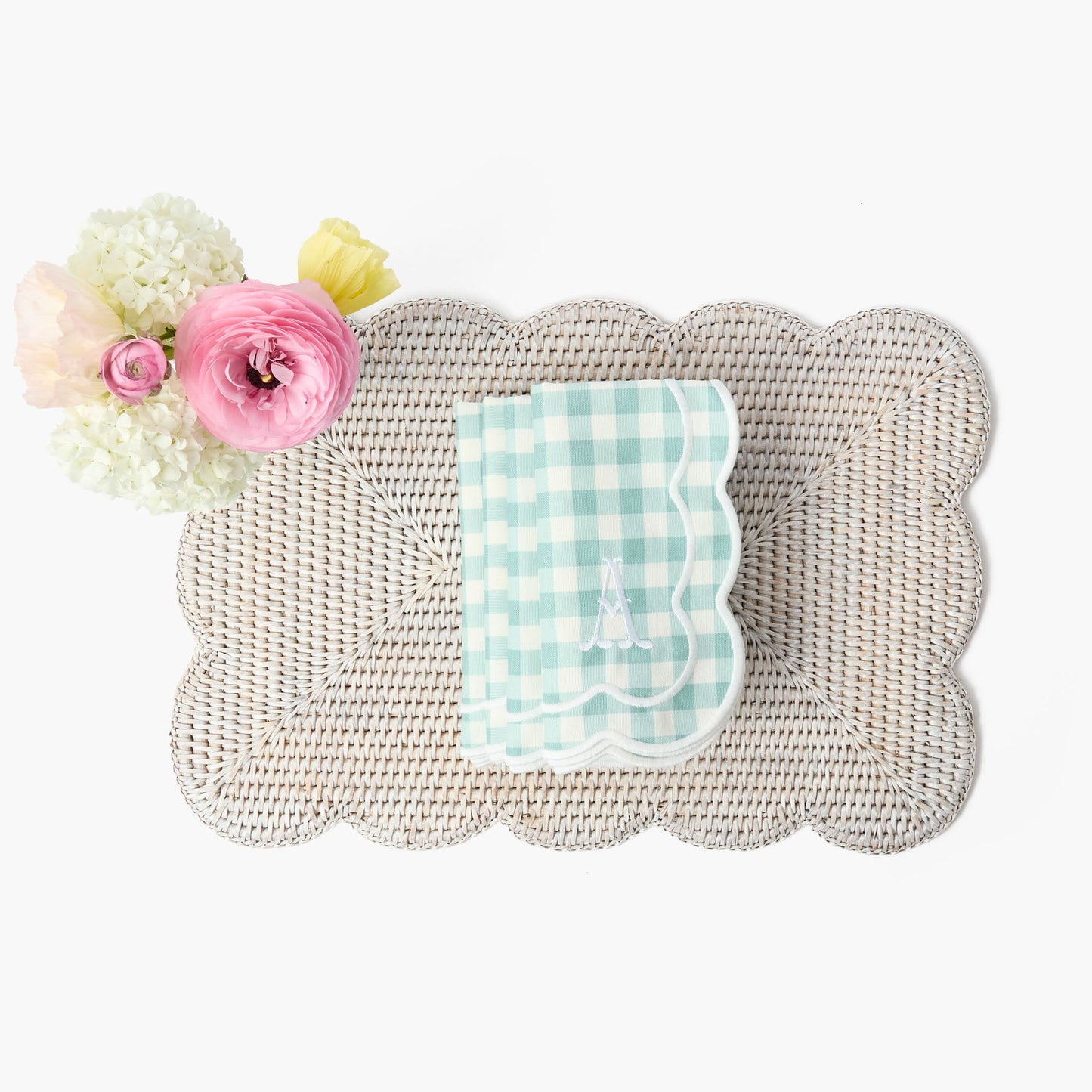 Tovagliette rettangolari bianche in rattan smerlato (set da 4)
