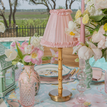 Lampada ricaricabile in bambù con paralume in seta rosa pallido (18 cm)