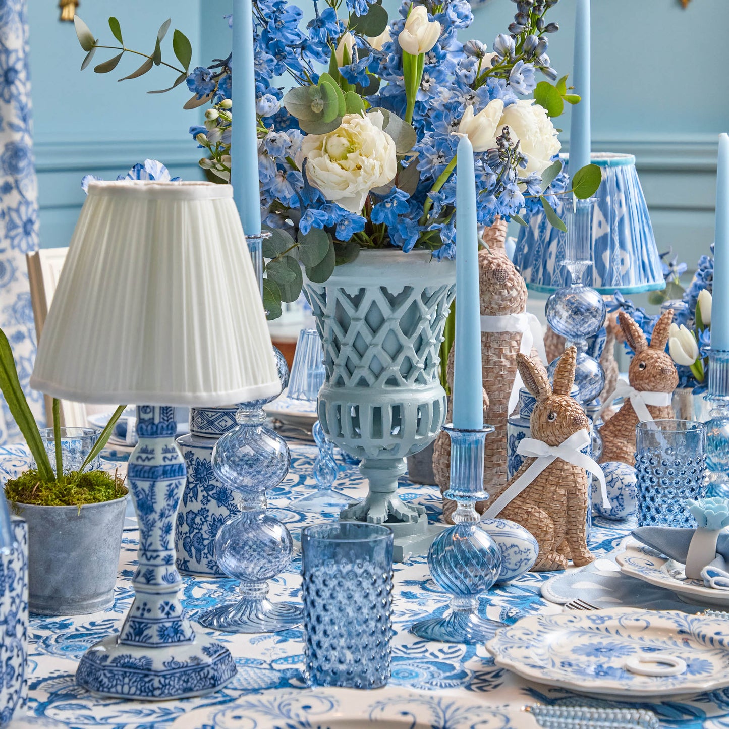 Lampada ricaricabile Serena Chinoiserie con paralume color crema (18 cm)