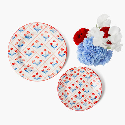 Piatto di partenza con traliccio floreale blu e rosso