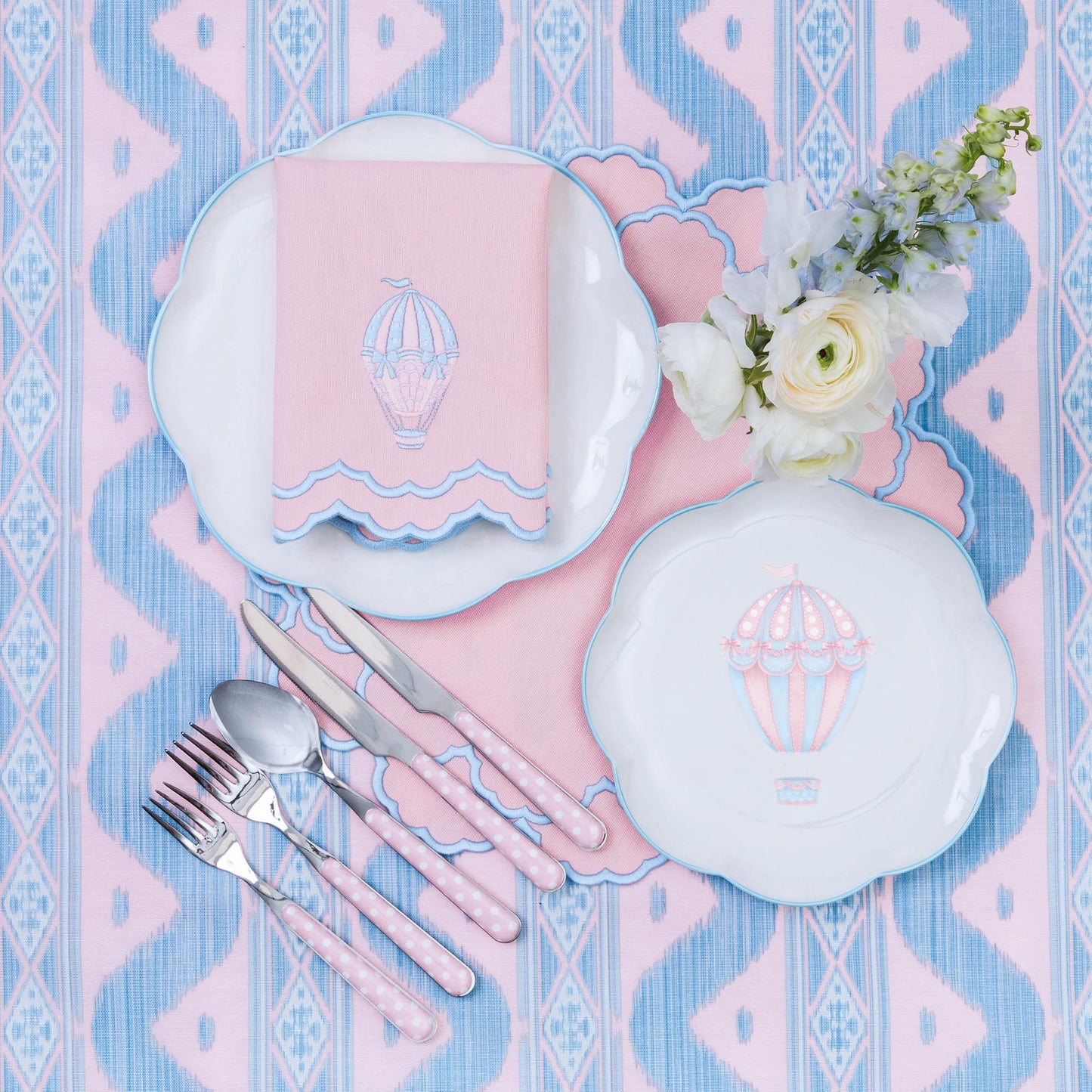 Tovaglioli ricamati Sarah Pink &amp; Blue Hot Air Balloon (set da 4)