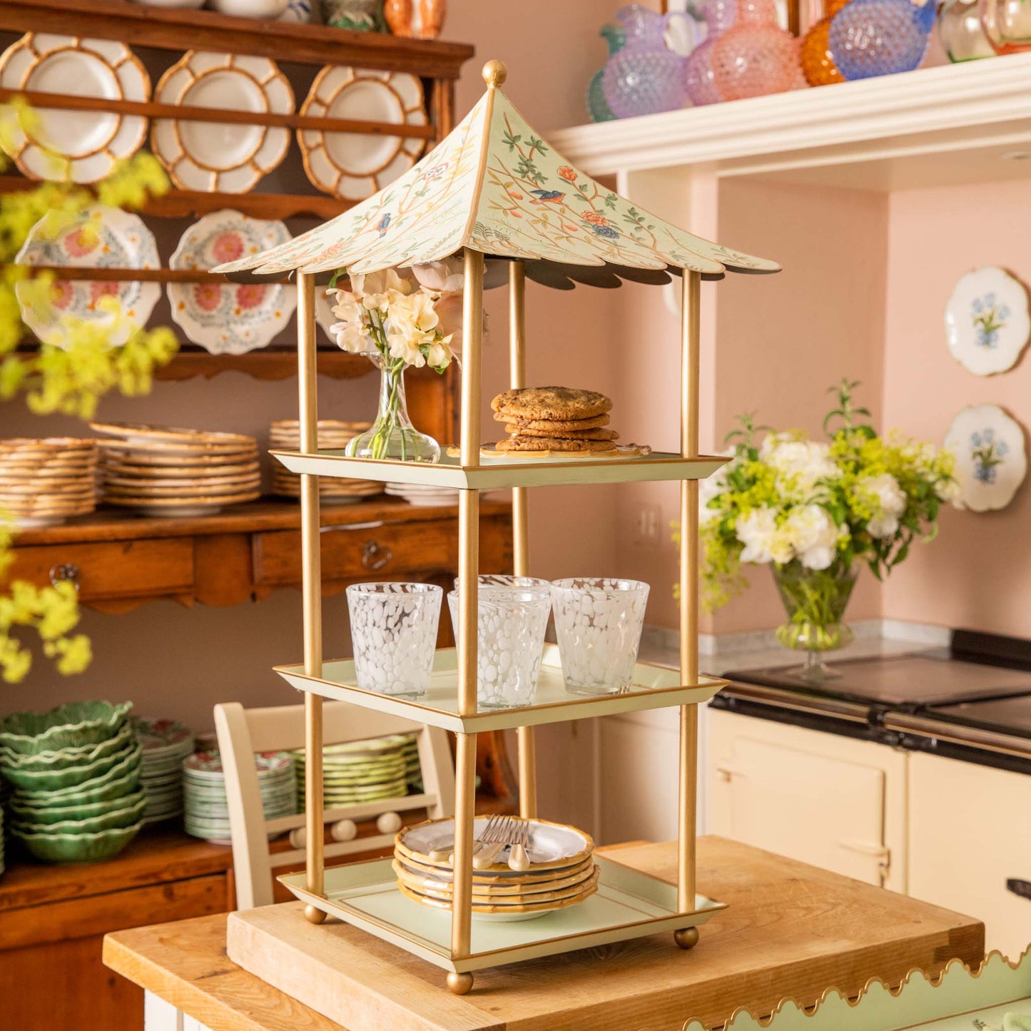 Supporto a pagoda a tre livelli in stile Chinoiserie Tole