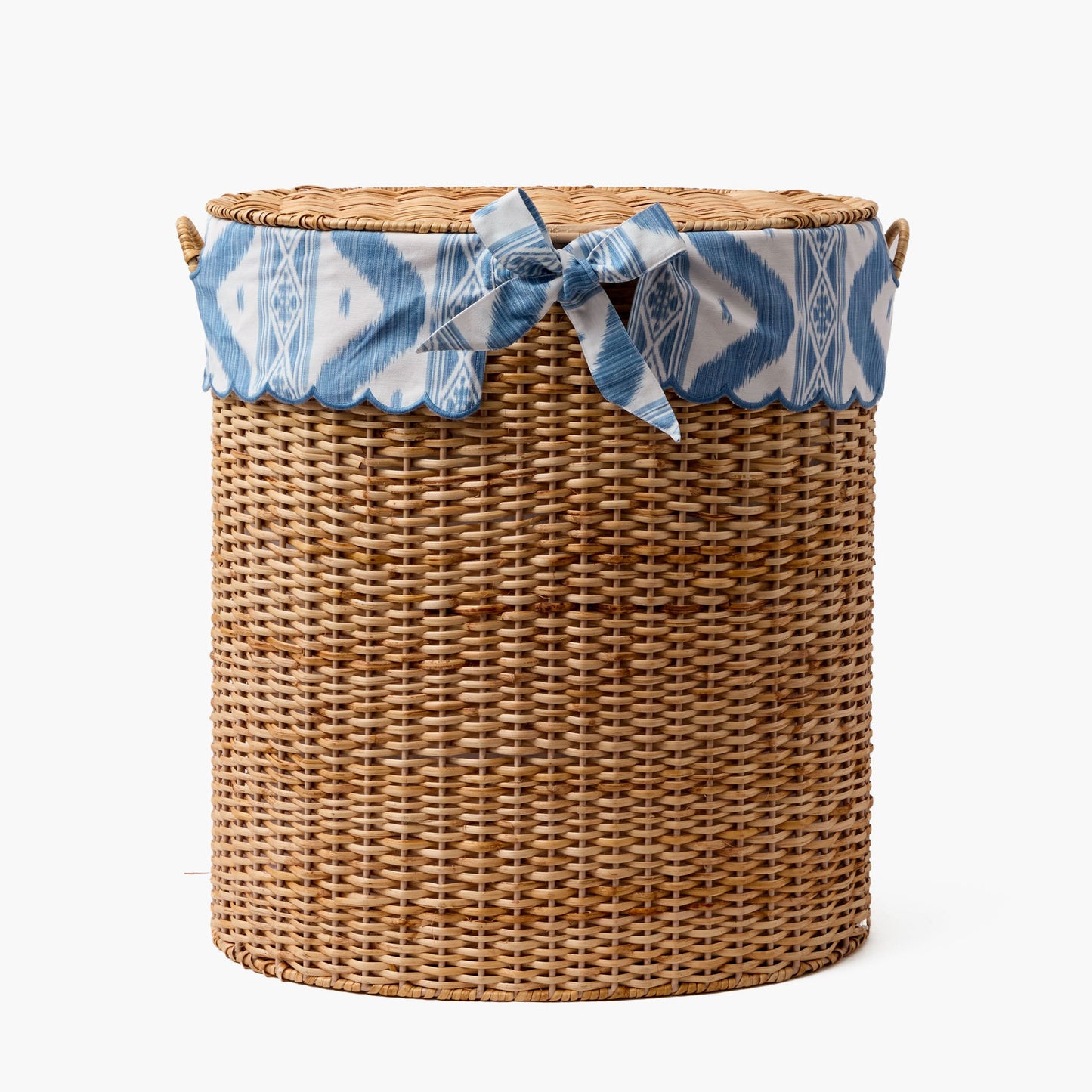 Cesto portabiancheria in rattan Isabella con fodera in ikat