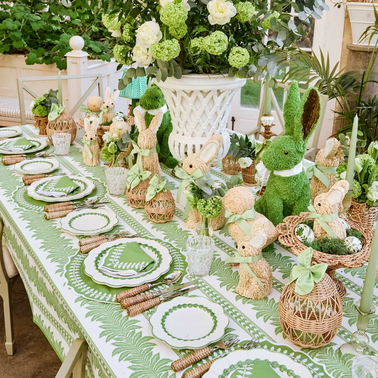 Set di decorazioni in rattan per prato